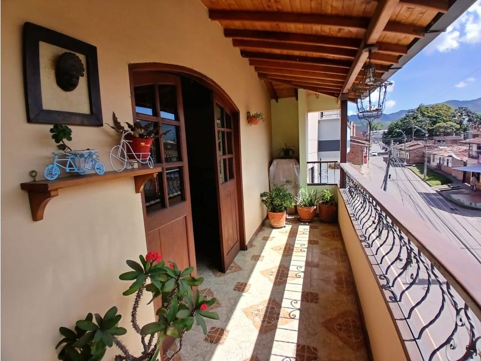 Casa en venta Antioquia La Ceja Centro 107 m2 Habitaciones 3 Baños 2 Garajes 0 Precio $365000000