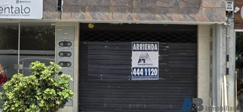 Local en arriendo Antioquia Envigado Zona Centro 50 m2 Habitaciones 0 Baños 1 Garajes 0 Precio $3500000