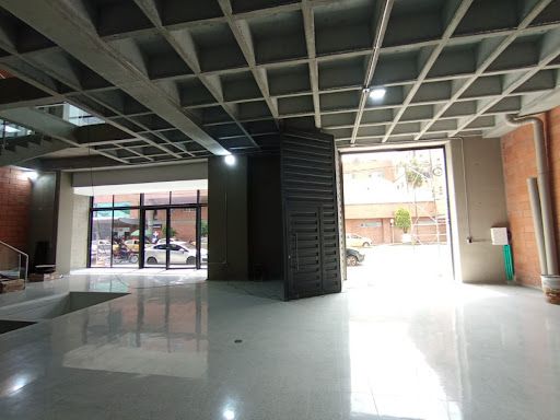 Edificio en arriendo Antioquia Medellín Perpetuo Socorro 3000 m2 Habitaciones 0 Baños 12 Garajes 0 Precio $130000000