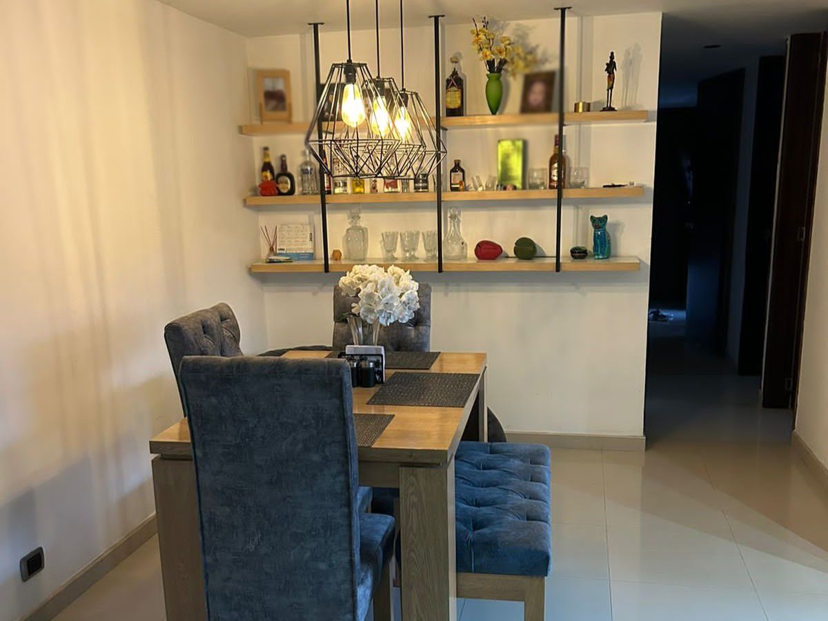 Apartamento en venta Antioquia Medellín Loma De Los Bernal 76 m2 Habitaciones 3 Baños 2 Garajes 2 Precio $480000000