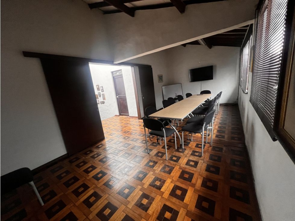 Oficina en arriendo Caldas Manizales Palermo Bajo 20 m2 Habitaciones 0 Baños 1 Garajes 0 Precio $500000