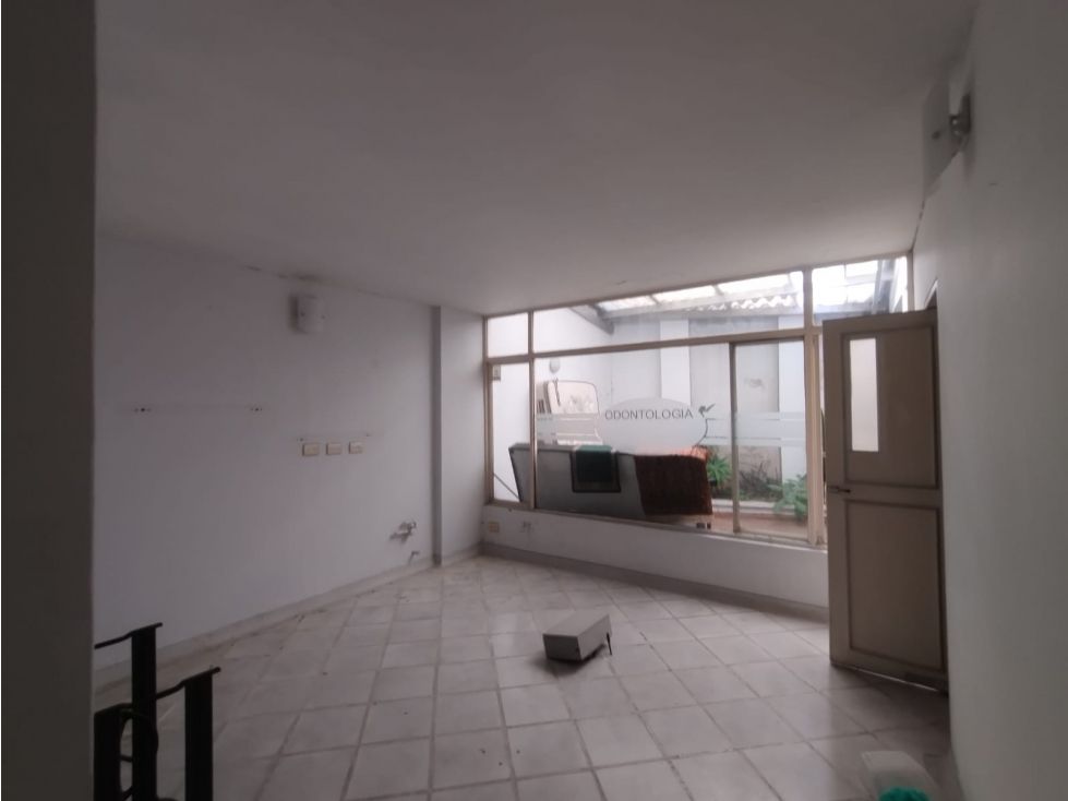 Local en arriendo Caldas Manizales Lleras 220 m2 Habitaciones 0 Baños 2 Garajes 0 Precio $2000000