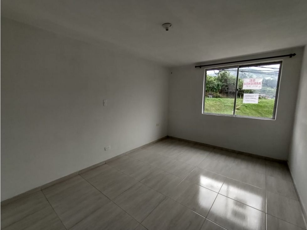 Casa en arriendo Caldas Manizales 11 De Noviembre 72 m2 Habitaciones 8 Baños 5 Garajes 0 Precio $3000000