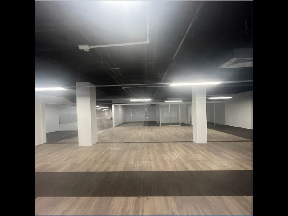 Oficina en arriendo Cundinamarca Bogotá Predio Caldas 2817 m2 Habitaciones 0 Baños 10 Garajes 0 Precio $100360580