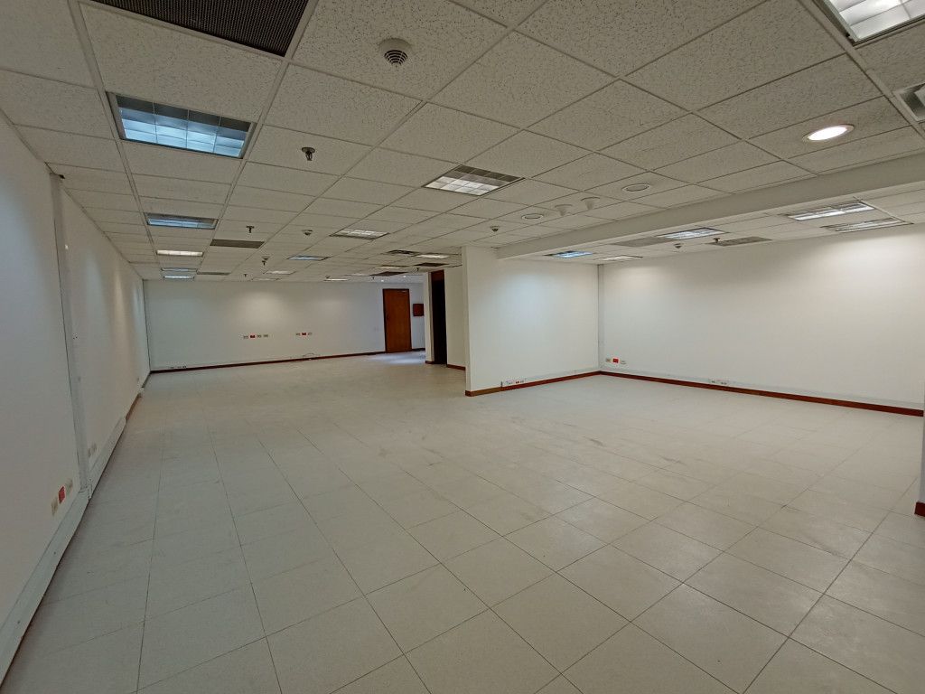 Oficina en venta Cundinamarca Bogotá Chico Norte Et Ii 163 m2 Habitaciones 0 Baños 1 Garajes 2 Precio $1350000000