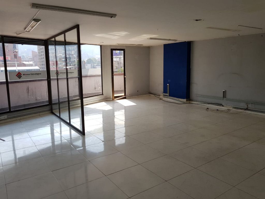 Oficina en venta Cundinamarca Bogotá Concepción Norte 204 m2 Habitaciones 0 Baños 4 Garajes 2 Precio $846000000