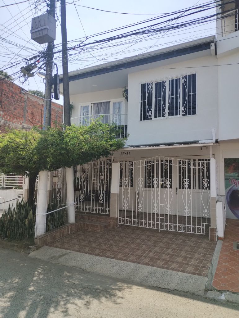 Casa en venta Valle Del Cauca Jamundí Ub La Pradera Et I 217 m2 Habitaciones 7 Baños 6 Garajes 2 Precio $550000000