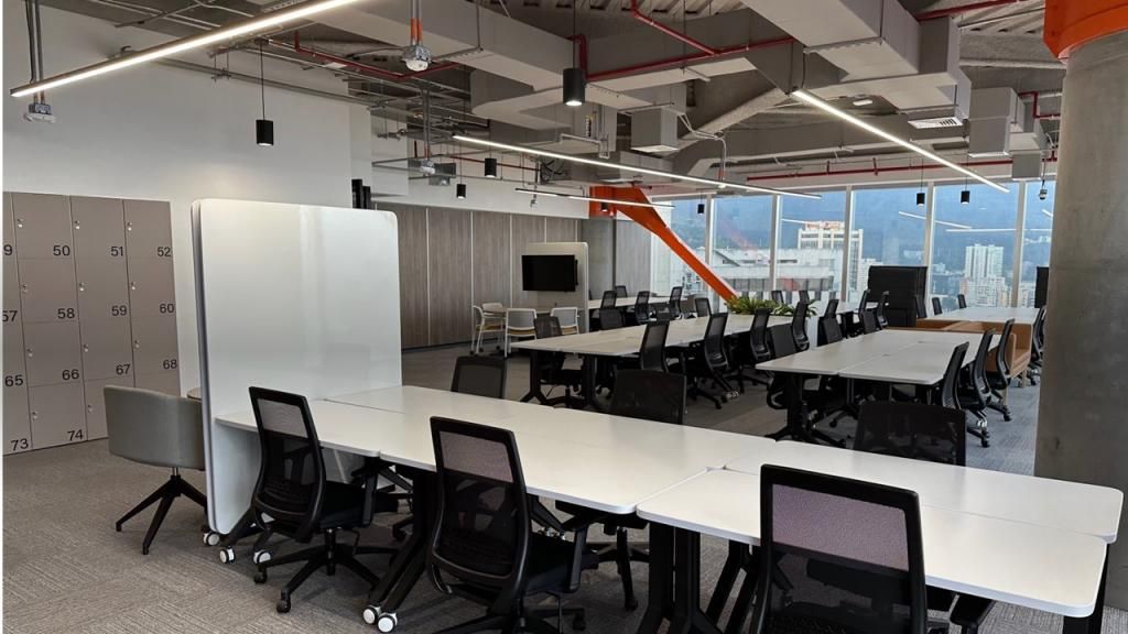 Oficina en arriendo Cundinamarca Bogotá La Alameda 200 m2 Habitaciones 0 Baños 10 Garajes 2 Precio $12000000