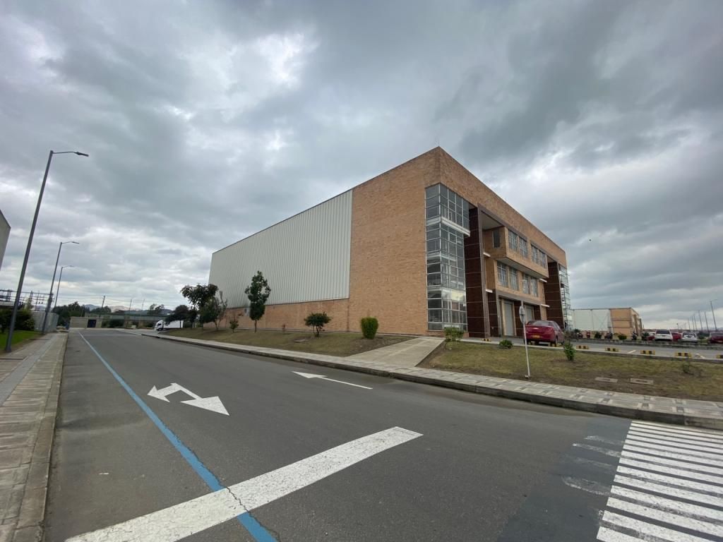 Bodega en venta Cundinamarca Mosquera Mosquera 1411 m2 Habitaciones 0 Baños 0 Garajes 7 Precio $4500000000