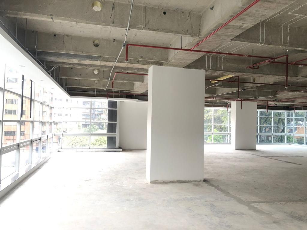 Oficina en arriendo Cundinamarca Bogotá Santa Bibiana 557 m2 Habitaciones 0 Baños 0 Garajes 9 Precio $66501700