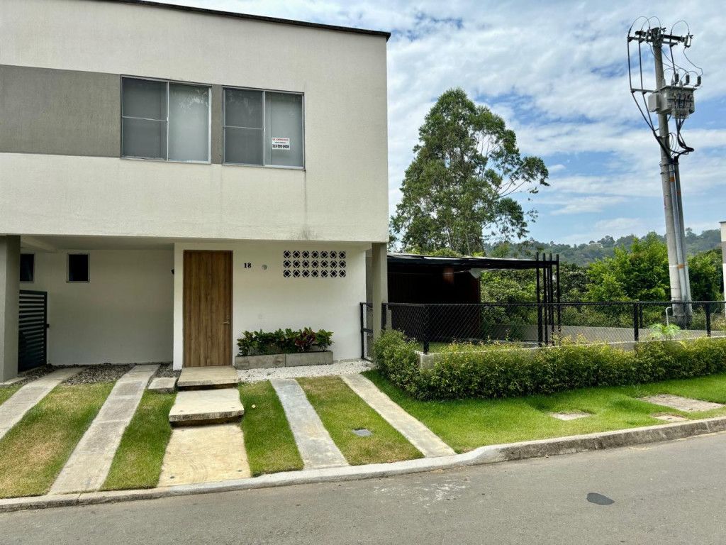 Casa en arriendo Valle Del Cauca Jamundí Juan De Ampudia 104 m2 Habitaciones 3 Baños 3 Garajes 2 Precio $3500000