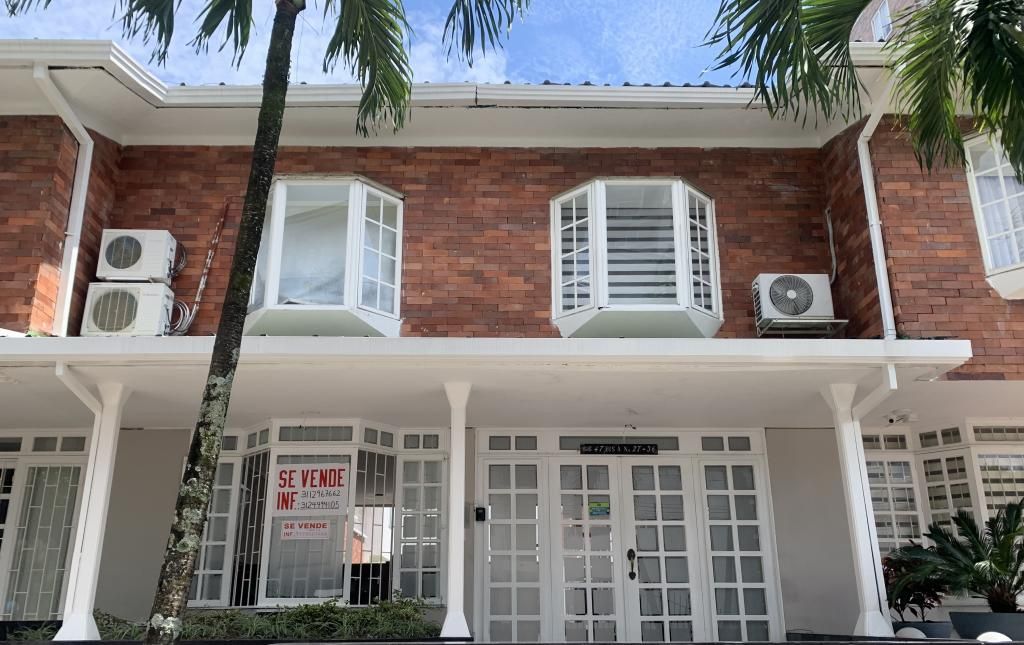 Casa en venta Meta Villavicencio Cr California 106 m2 Habitaciones 4 Baños 6 Garajes 3 Precio $420000000