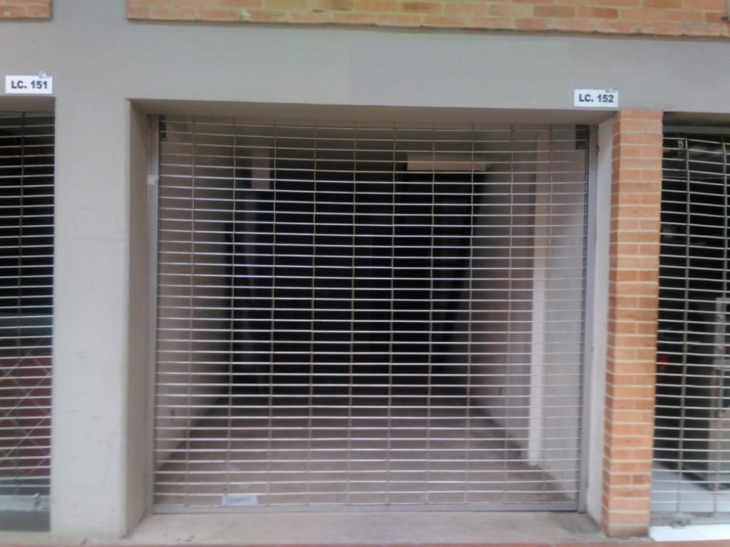 Local en venta Cundinamarca Mosquera Mosquera 38 m2 Habitaciones 0 Baños 10 Garajes 1 Precio $140000000