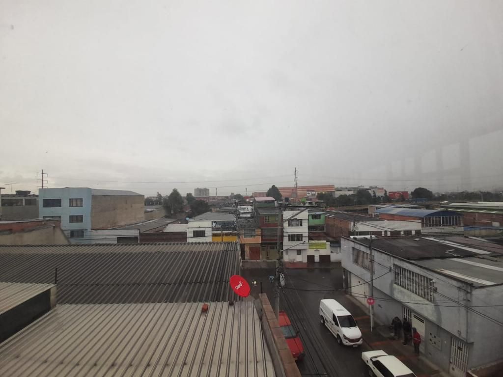 Bodega en venta Cundinamarca Bogotá Ingles 1051 m2 Habitaciones 0 Baños 13 Garajes 5 Precio $3200000000