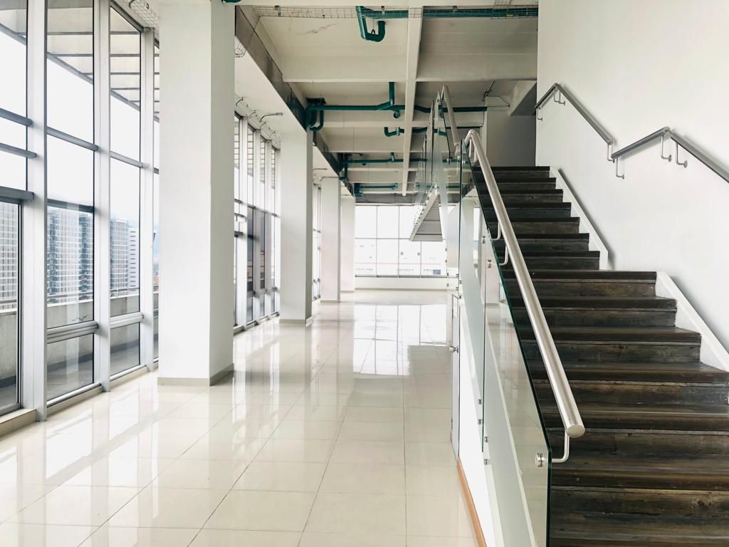 Oficina en arriendo Cundinamarca Bogotá La Esperanza Norte 614 m2 Habitaciones 0 Baños 10 Garajes 14 Precio $37281954