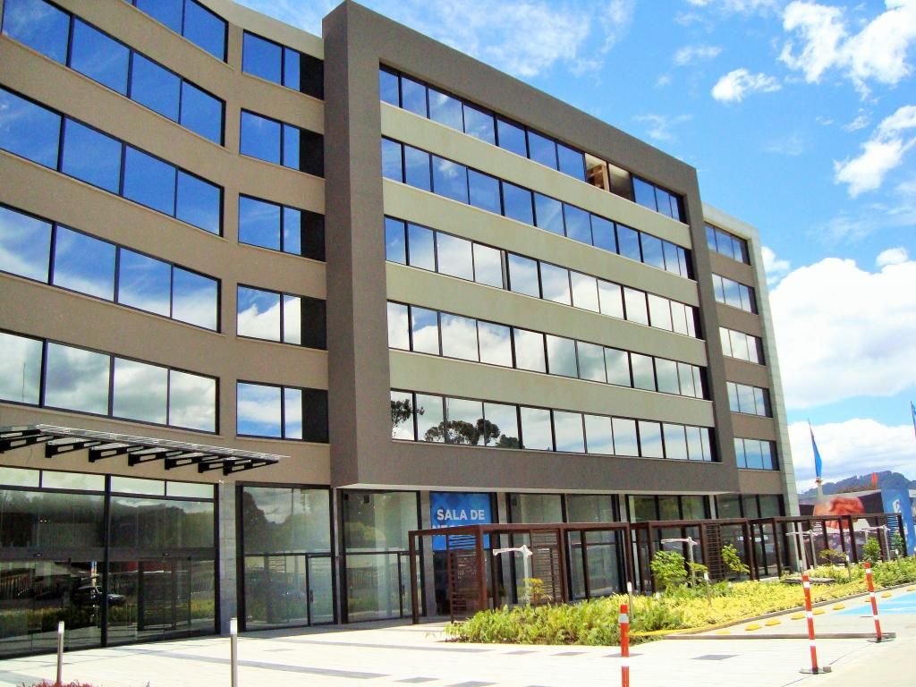 Oficina en venta Cundinamarca Cajicá Centro 70 m2 Habitaciones 0 Baños 0 Garajes 2 Precio $430000000