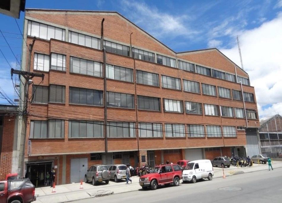 Bodega en arriendo Cundinamarca Bogotá Lusitania 1742 m2 Habitaciones 0 Baños 0 Garajes 0 Precio $33115000