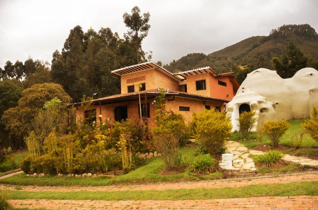 Finca en venta Cundinamarca Tabio Tabio 300 m2 Habitaciones 4 Baños 4 Garajes 6 Precio $1700000000