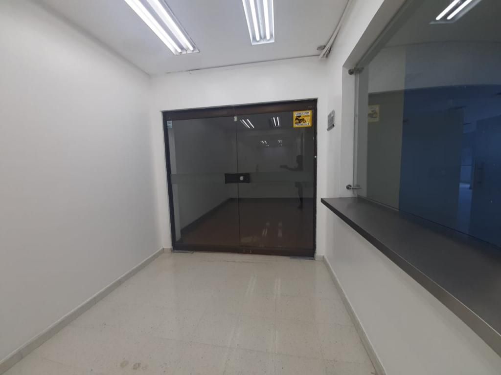 Oficina en arriendo Cundinamarca Bogotá Santa Cecilia 540 m2 Habitaciones 0 Baños 10 Garajes 1 Precio $27526188