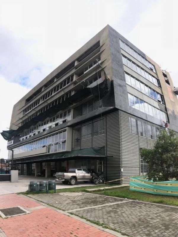 Oficina en arriendo Cundinamarca Bogotá San Jose Fontibon 200 m2 Habitaciones 0 Baños 10 Garajes 3 Precio $7600000