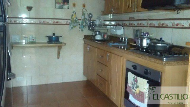 Casa en venta Antioquia Medellín La Gloria 200 m2 Habitaciones 5 Baños 3 Garajes 1 Precio $700000000