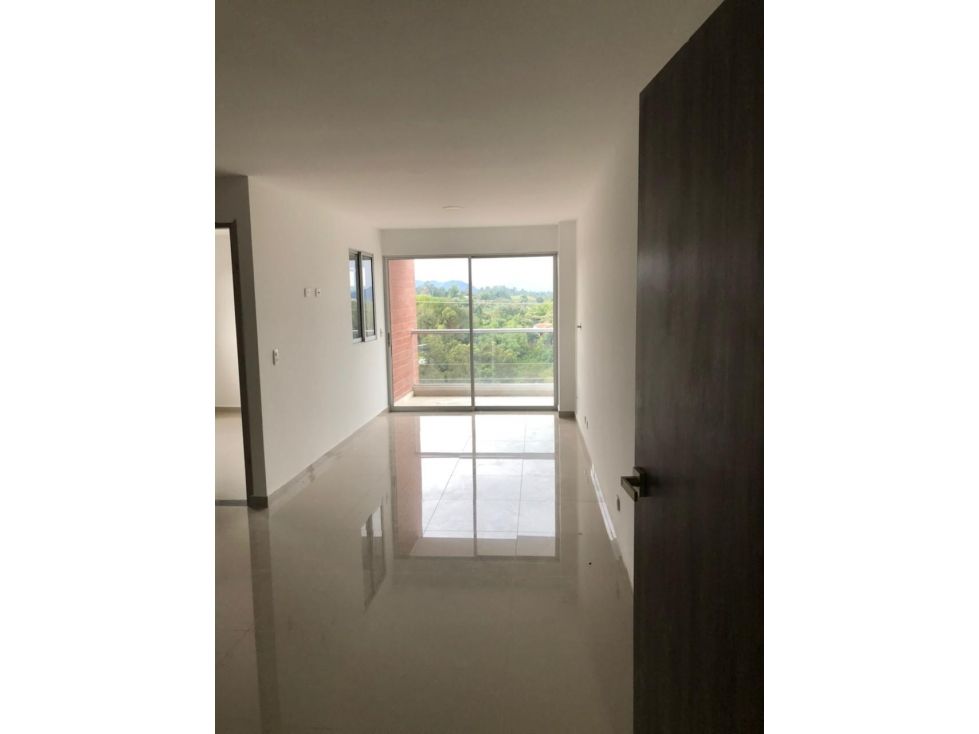 Apartamento en arriendo Antioquia Rionegro Urbanizacion La Rochela 60 m2 Habitaciones 2 Baños 2 Garajes 2 Precio $1500000