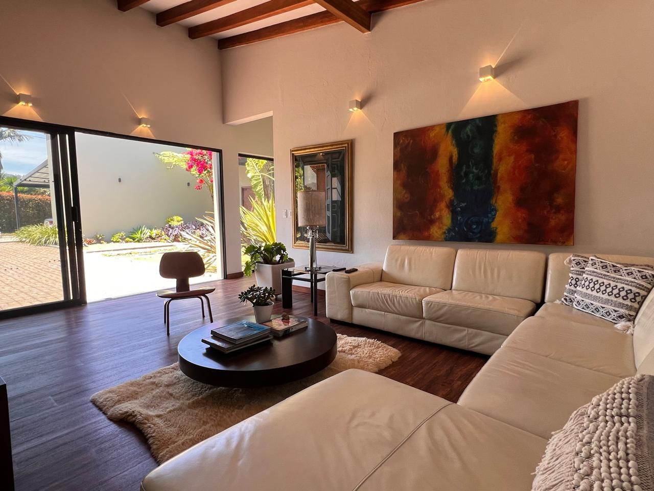 Casa en arriendo Antioquia La Ceja Fray Eugenio Ramírez 330 m2 Habitaciones 3 Baños 6 Garajes 3 Precio $16700000