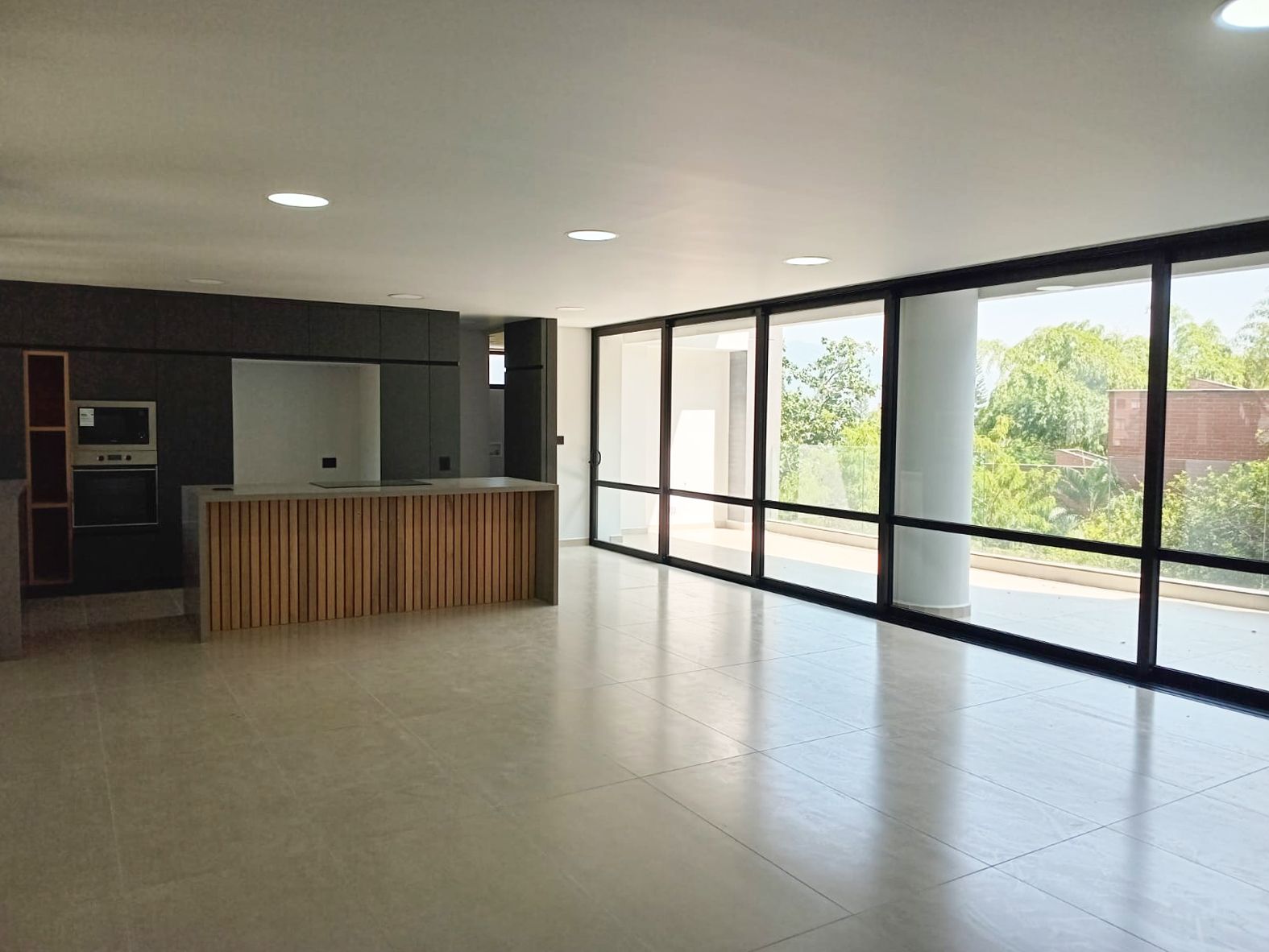 Apartamento en venta Antioquia Medellín La Florida 220 m2 Habitaciones 3 Baños 6 Garajes 4 Precio $2300000000