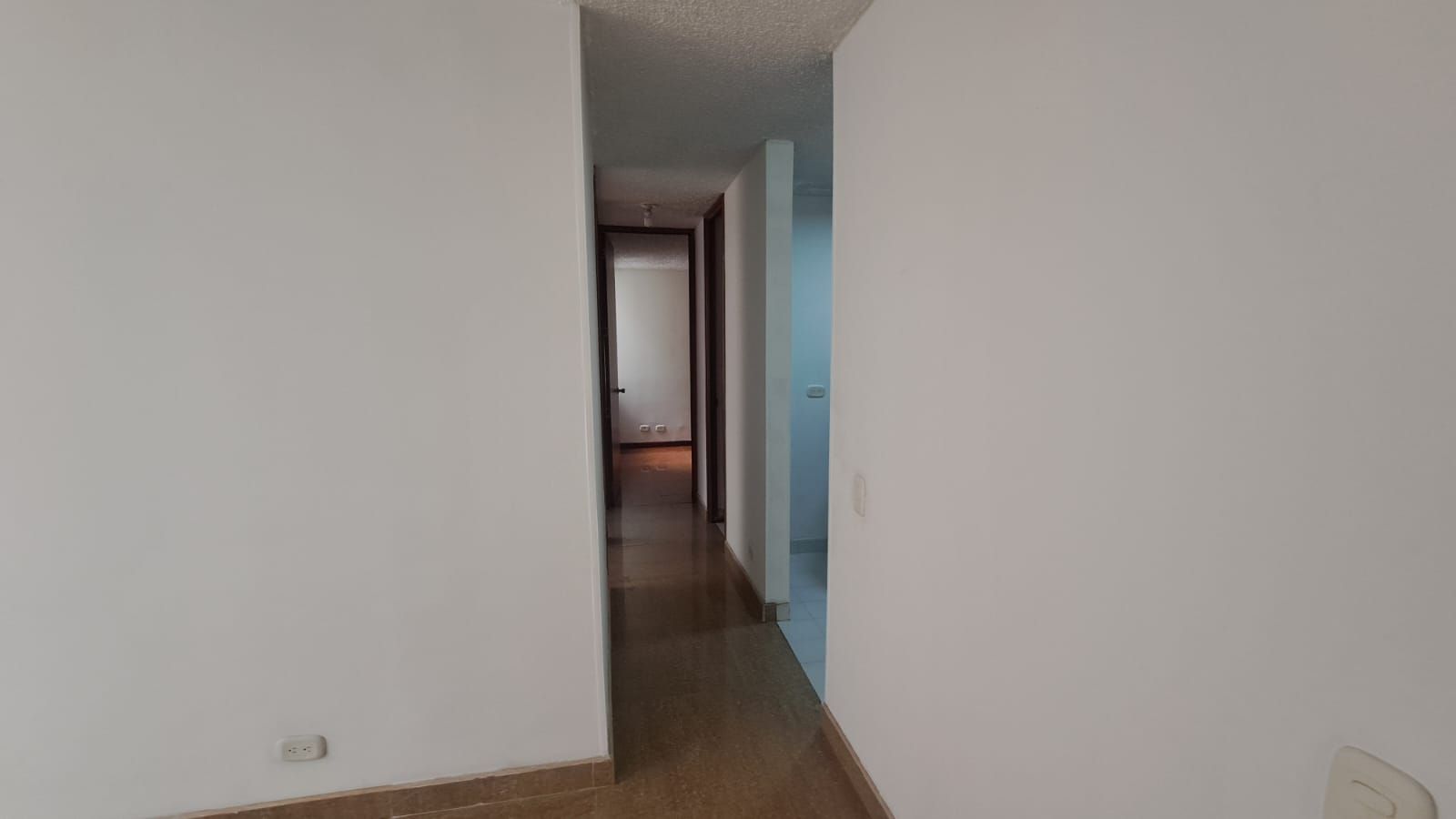 Apartamento en arriendo Cundinamarca Bogotá Cjr Dali 46 m2 Habitaciones 3 Baños 1 Garajes 0 Precio $1427000