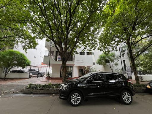 Apartamento en venta Huila Neiva Quirinal 95 m2 Habitaciones 3 Baños 3 Garajes 1 Precio $300000000