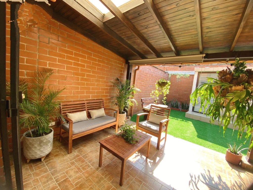 Casa en venta Valle Del Cauca Cali Urbanización Ciudad Jardín 325 m2 Habitaciones 4 Baños 6 Garajes 3 Precio $980000000