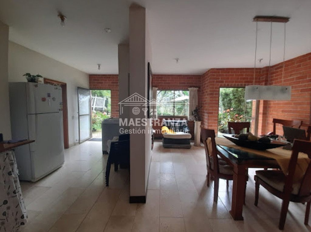 Casa en venta Antioquia Sabaneta La Florida 214 m2 Habitaciones 4 Baños 5 Garajes 2 Precio $1250000000