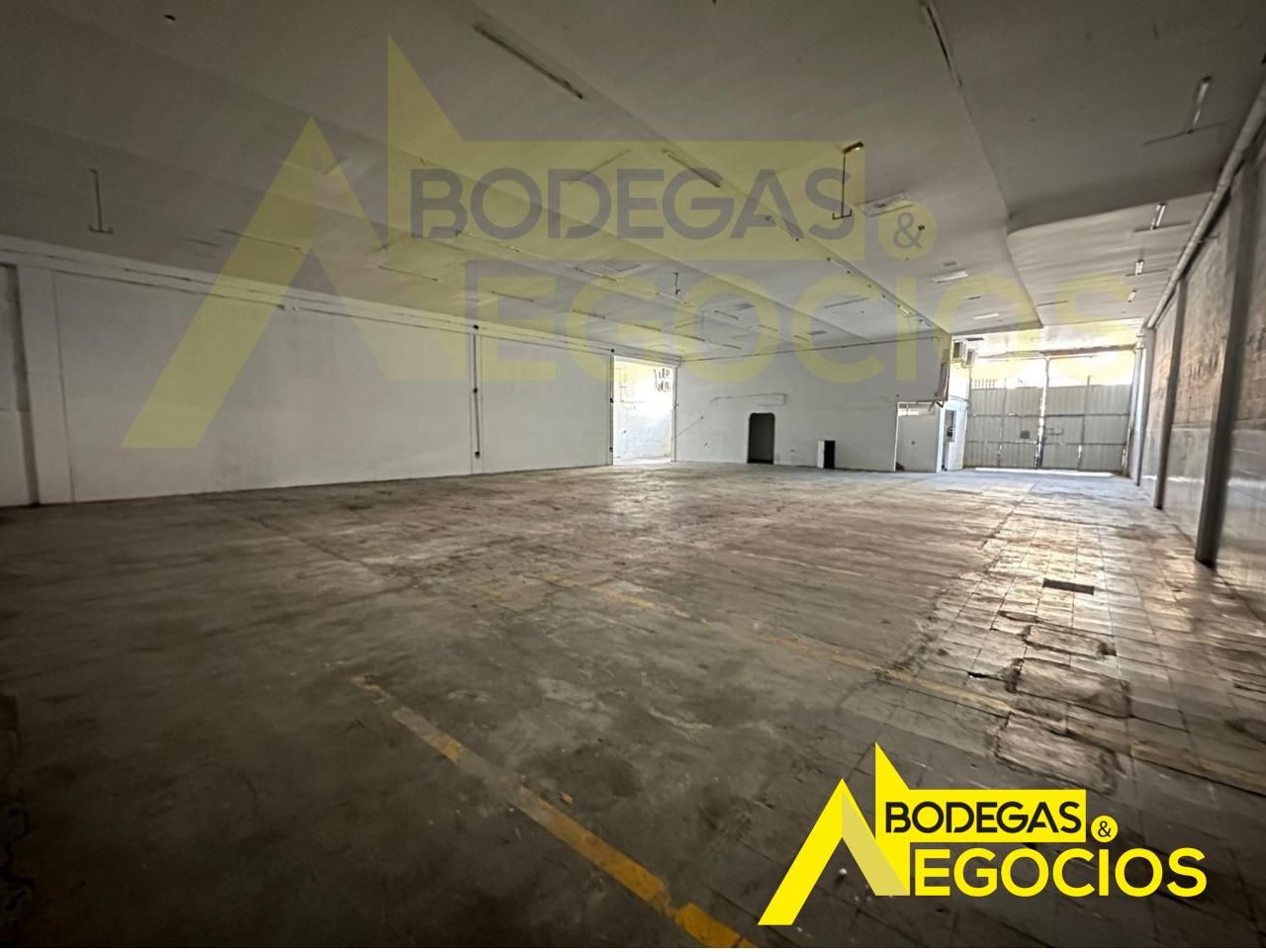 Bodega en venta Antioquia Medellín Villa Carlota 1500 m2 Habitaciones 0 Baños 13 Garajes 8 Precio $8250000000