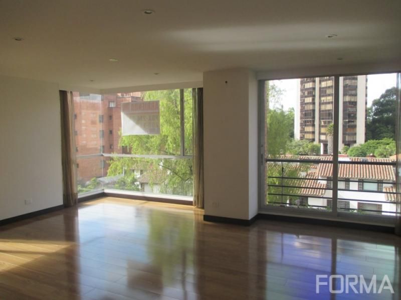 Apartamento en venta Cundinamarca Bogotá Plenitud 187 m2 Habitaciones 3 Baños 5 Garajes 2 Precio $1300000000