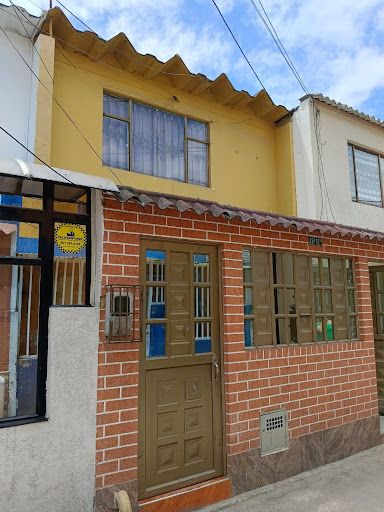 Casa en venta Cundinamarca Bogotá Carimagua I Sector 160 m2 Habitaciones 6 Baños 3 Garajes 1 Precio $360000000