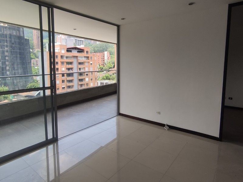 Apartamento en arriendo Antioquia Medellín El Tesoro 90 m2 Habitaciones 2 Baños 2 Garajes 2 Precio $4800000