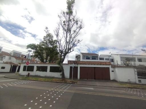 Casa en arriendo Cundinamarca Bogotá Puente Largo 400 m2 Habitaciones 4 Baños 4 Garajes 3 Precio $7000000