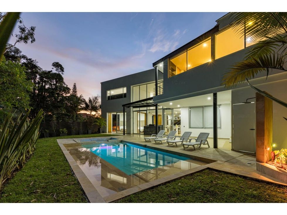 Casa en venta Antioquia Medellín La Candelaria 504 m2 Habitaciones 5 Baños 4 Garajes 4 Precio $4600000000