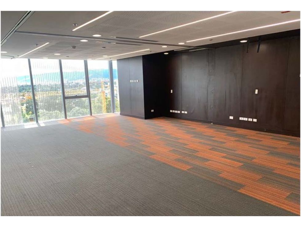 Oficina en venta Cundinamarca Bogotá Puerta De Teja 205 m2 Habitaciones 0 Baños 2 Garajes 5 Precio $2536000000