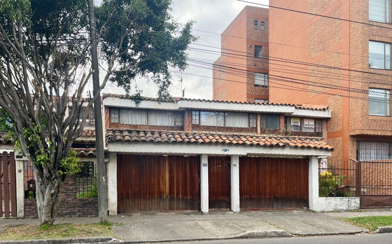 Casa en venta Cundinamarca Bogotá El Contador 463 m2 Habitaciones 4 Baños 4 Garajes 5 Precio $2000000000