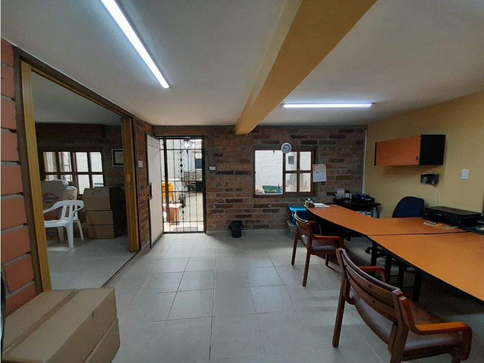 Bodega en venta Antioquia Medellín San Bernardo 335 m2 Habitaciones 0 Baños 3 Garajes 0 Precio $1500000000