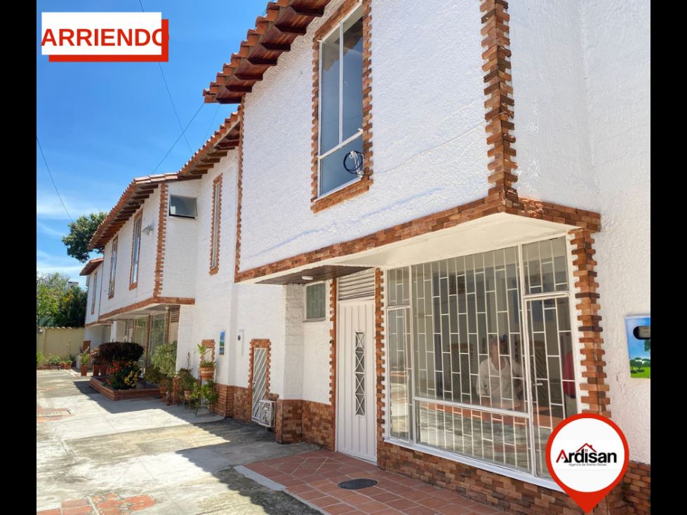 Apartaestudio en arriendo Santander Socorro Socorro 70 m2 Habitaciones 3 Baños 2 Garajes 1 Precio $750000