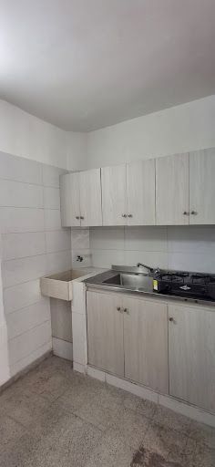 Apartaestudio en arriendo Antioquia Medellín Las Playas 25 m2 Habitaciones 1 Baños 0 Garajes 2 Precio $1100000