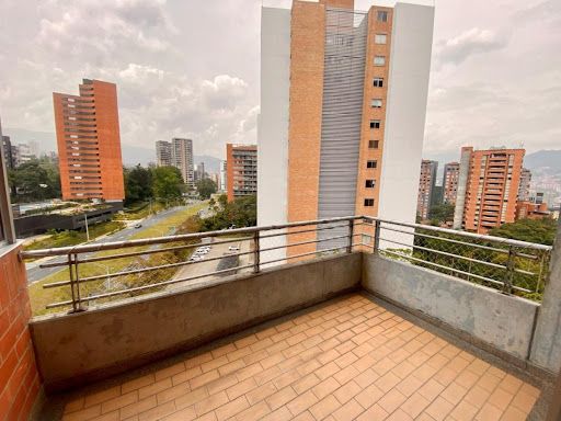 Apartamento en venta Antioquia Medellín Los Balsos No2 134 m2 Habitaciones 3 Baños 3 Garajes 2 Precio $980000000