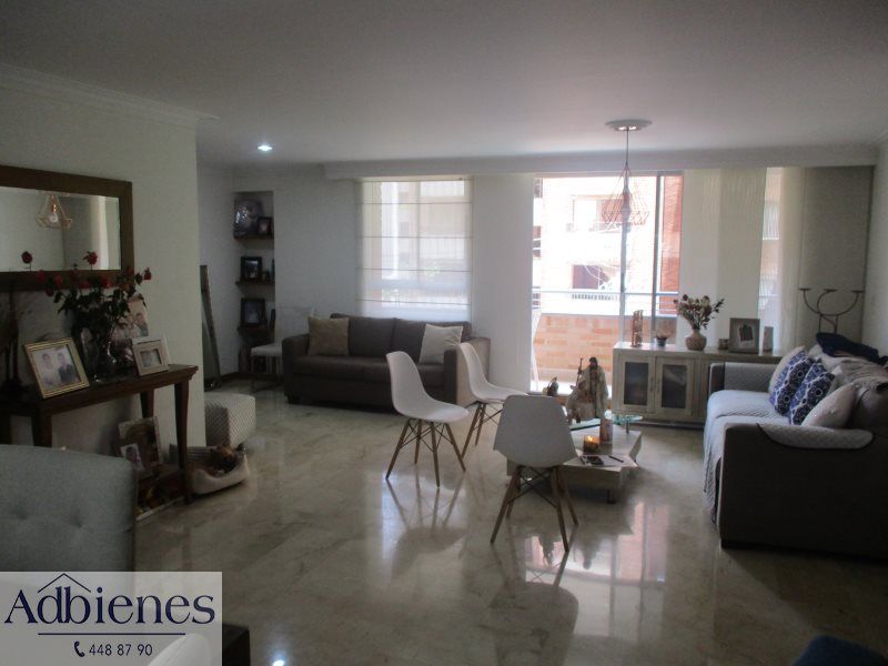 Apartamento en venta Antioquia Medellín Laureles 160 m2 Habitaciones 3 Baños 3 Garajes 2 Precio $1150000000