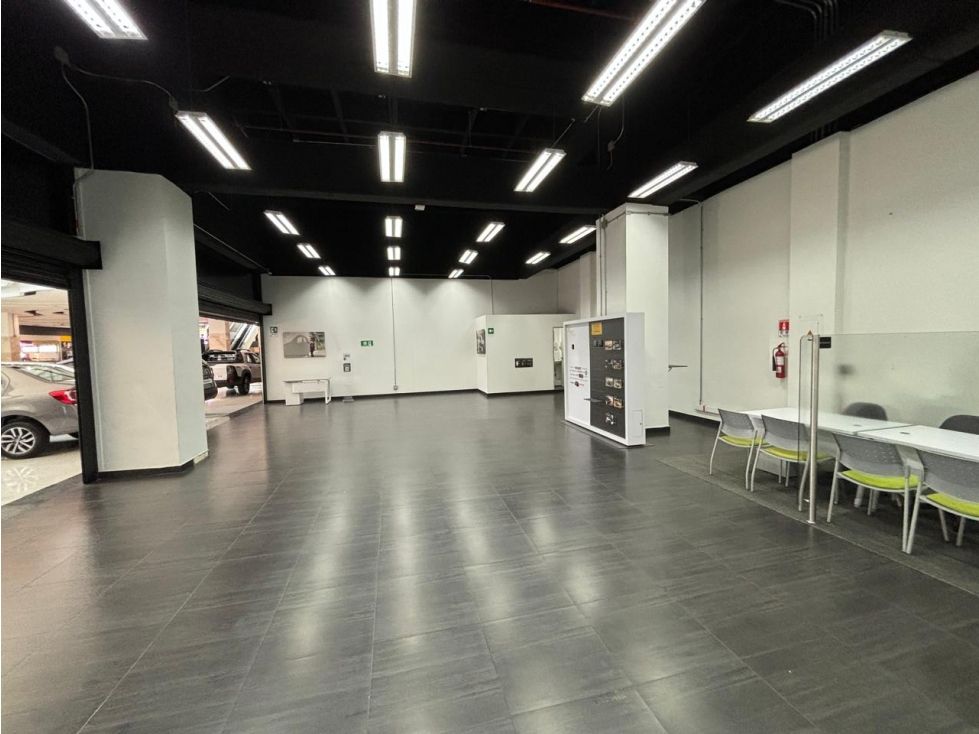 Local en venta Antioquia Medellín La Candelaria 131 m2 Habitaciones 0 Baños 1 Garajes 0 Precio $1700000000