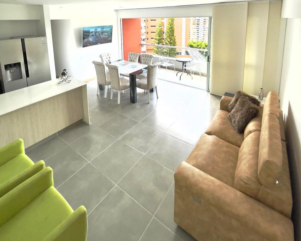Apartamento en arriendo Antioquia Envigado El Chocho 83 m2 Habitaciones 2 Baños 2 Garajes 3 Precio $4650000