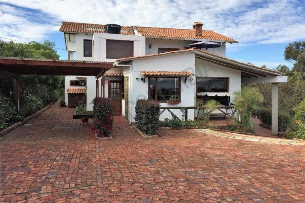 Casa en venta Cundinamarca Chía Chia 1916 m2 Habitaciones 4 Baños 5 Garajes 1 Precio $2290000000