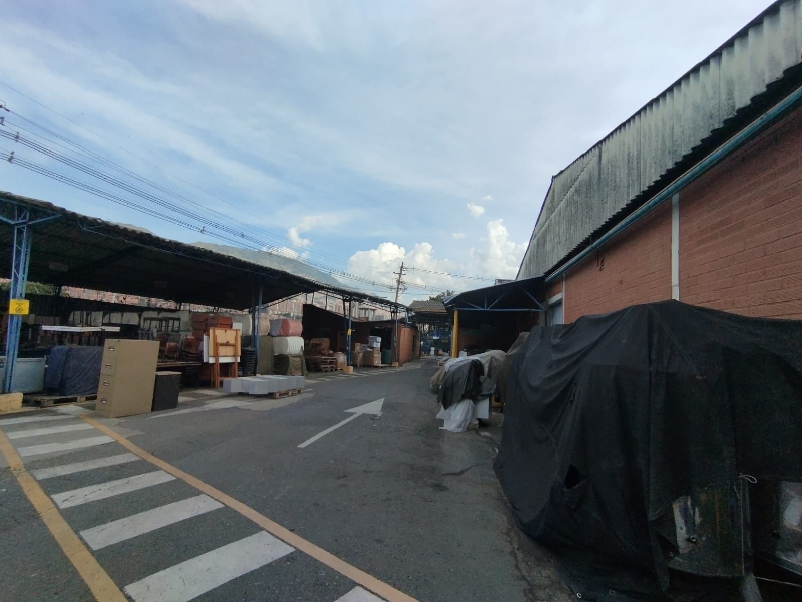 Bodega en arriendo Antioquia Bello San José Obrero 1970 m2 Habitaciones 0 Baños 2 Garajes 0 Precio $59100000