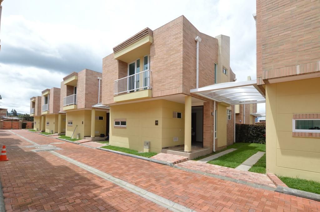 Casa en arriendo Cundinamarca Chía Chia 118 m2 Habitaciones 3 Baños 3 Garajes 1 Precio $3350000